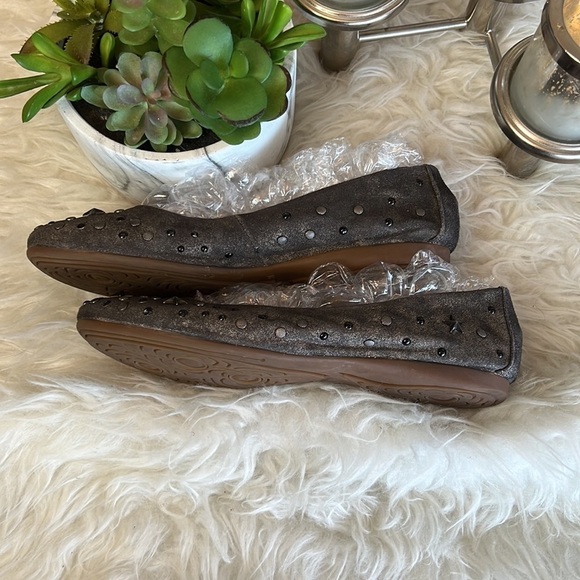 YKX&CO Gray Cloth Studded Round Toe Ballet Flat Size EU 39 - Picture 4 of 13